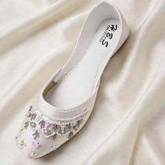Ivory Rosette Bridal Khussa styled with flowers, Her Footwear