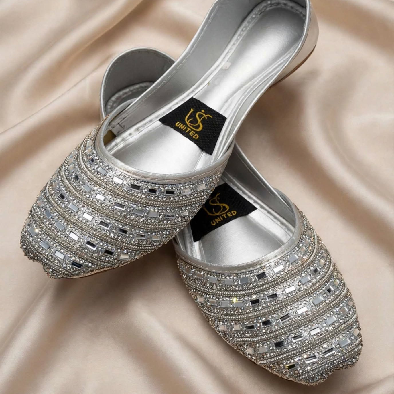 Silver Diamond Bridal Khussa top view, Her Footwear Pakistan