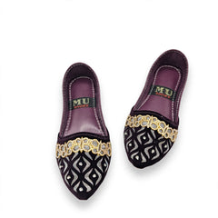 Royal Plum Velvet Khussa