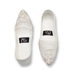 Ivory Pearl Lace Khussa