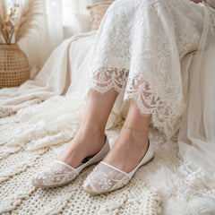 Ivory Pearl Lace Khussa