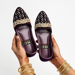 Royal Plum Velvet Khussa
